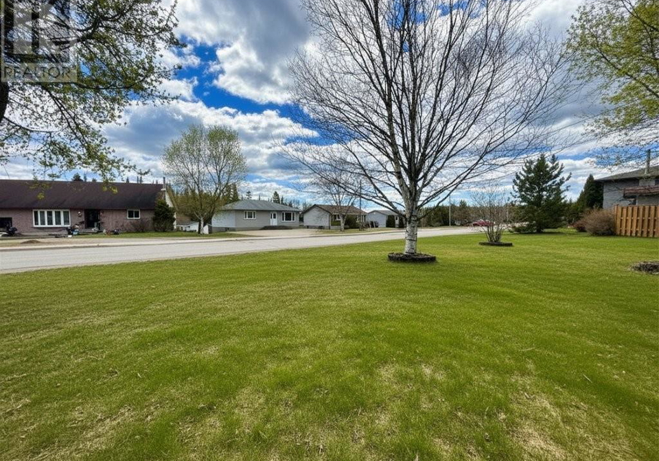 16-terrace-heights-drive-terrace-bay-ontario-tb2601061