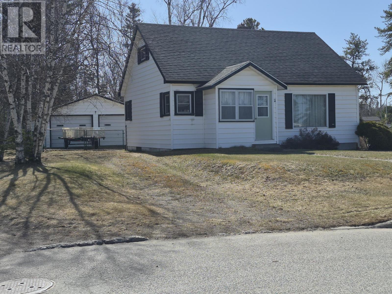 2-laurier-avenue-terrace-bay-ontario-tb2601086