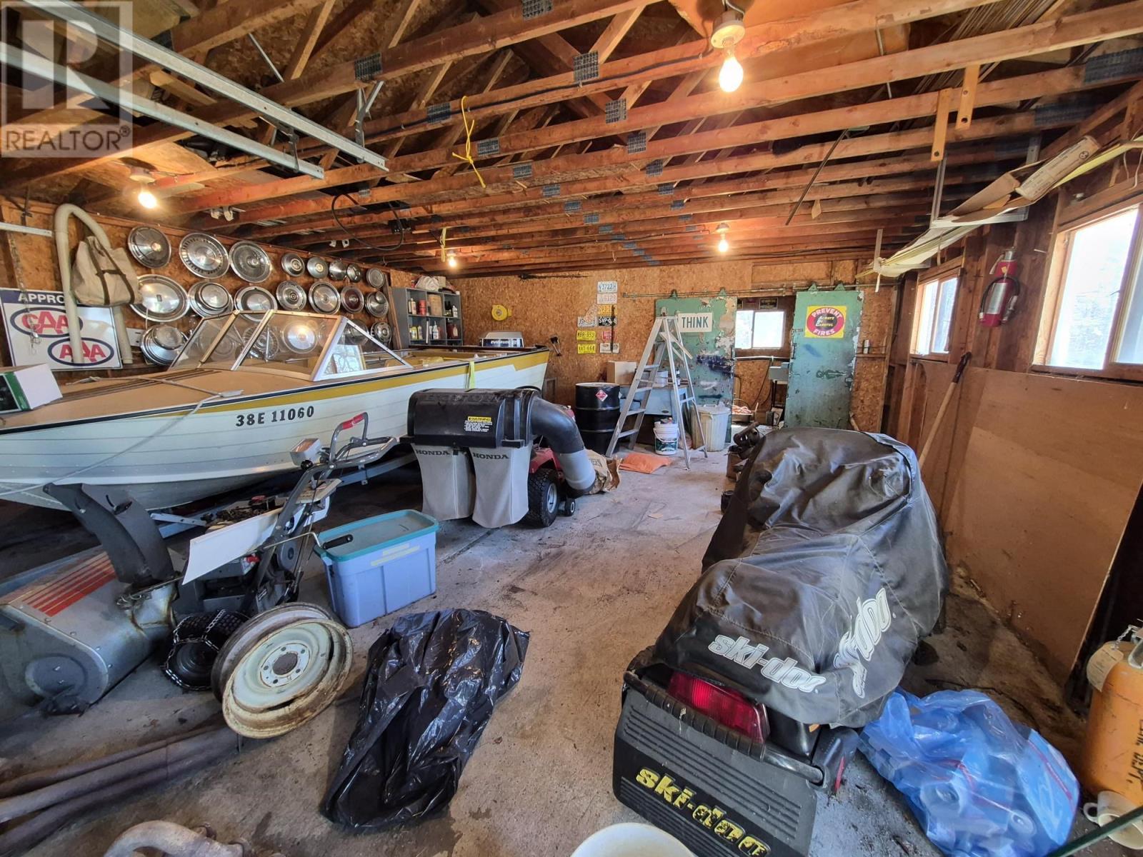 2-laurier-avenue-terrace-bay-ontario-tb2601086