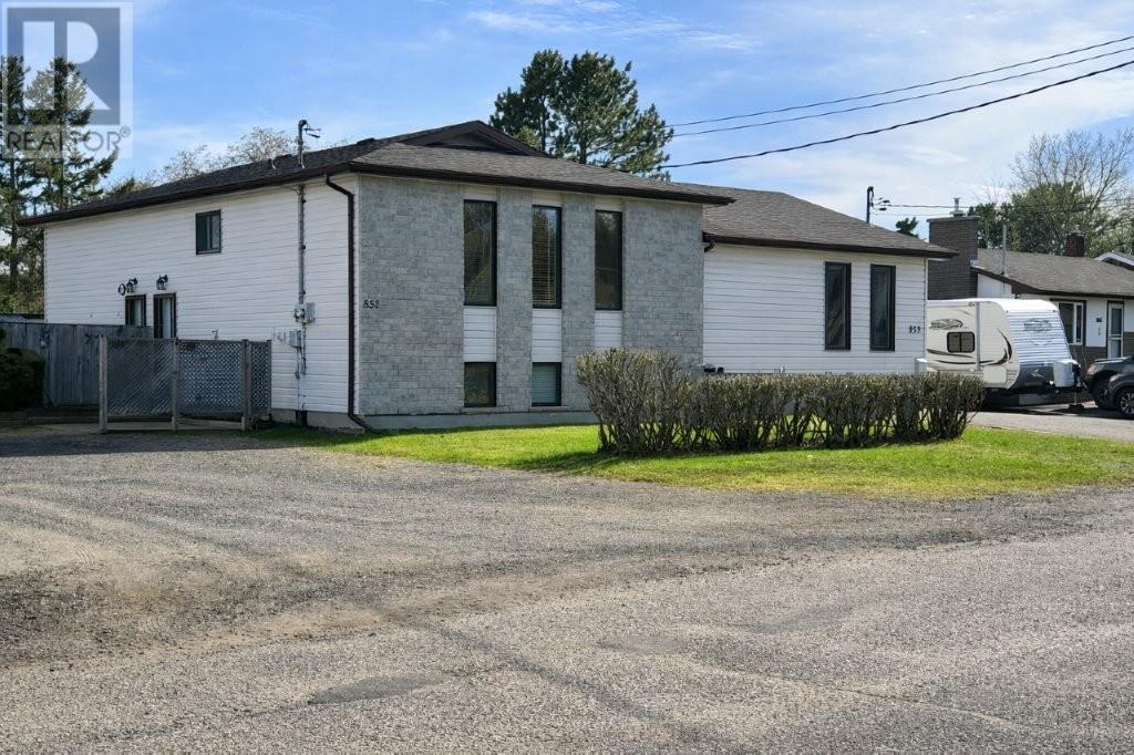 851-853-newport-avenue-thunder-bay-ontario-tb2601096