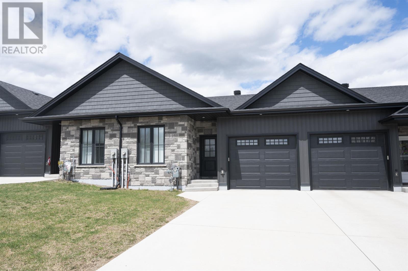 510-gemstone-drive-thunder-bay-ontario-tb2601100
