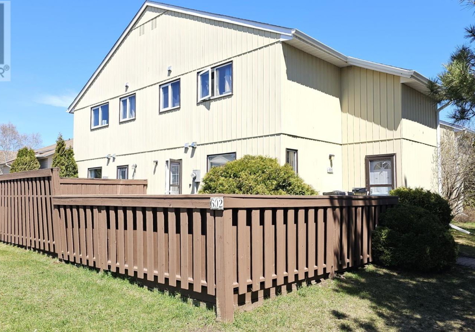 39-602-pasteur-road-thunder-bay-ontario-tb2601148