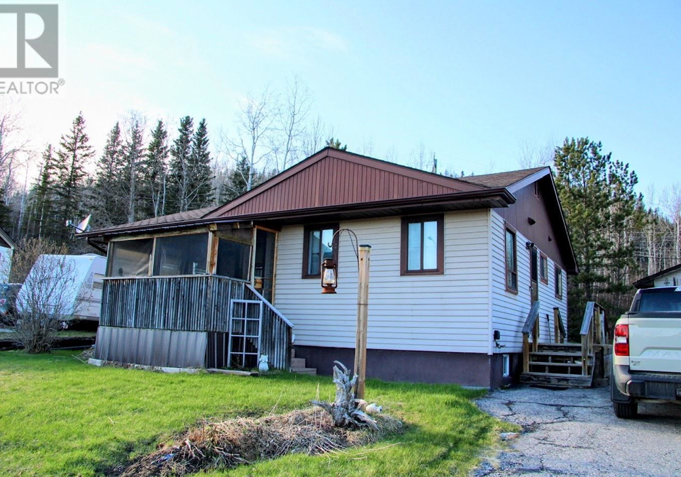9-swallow-drive-manitouwadge-ontario-tb2601150