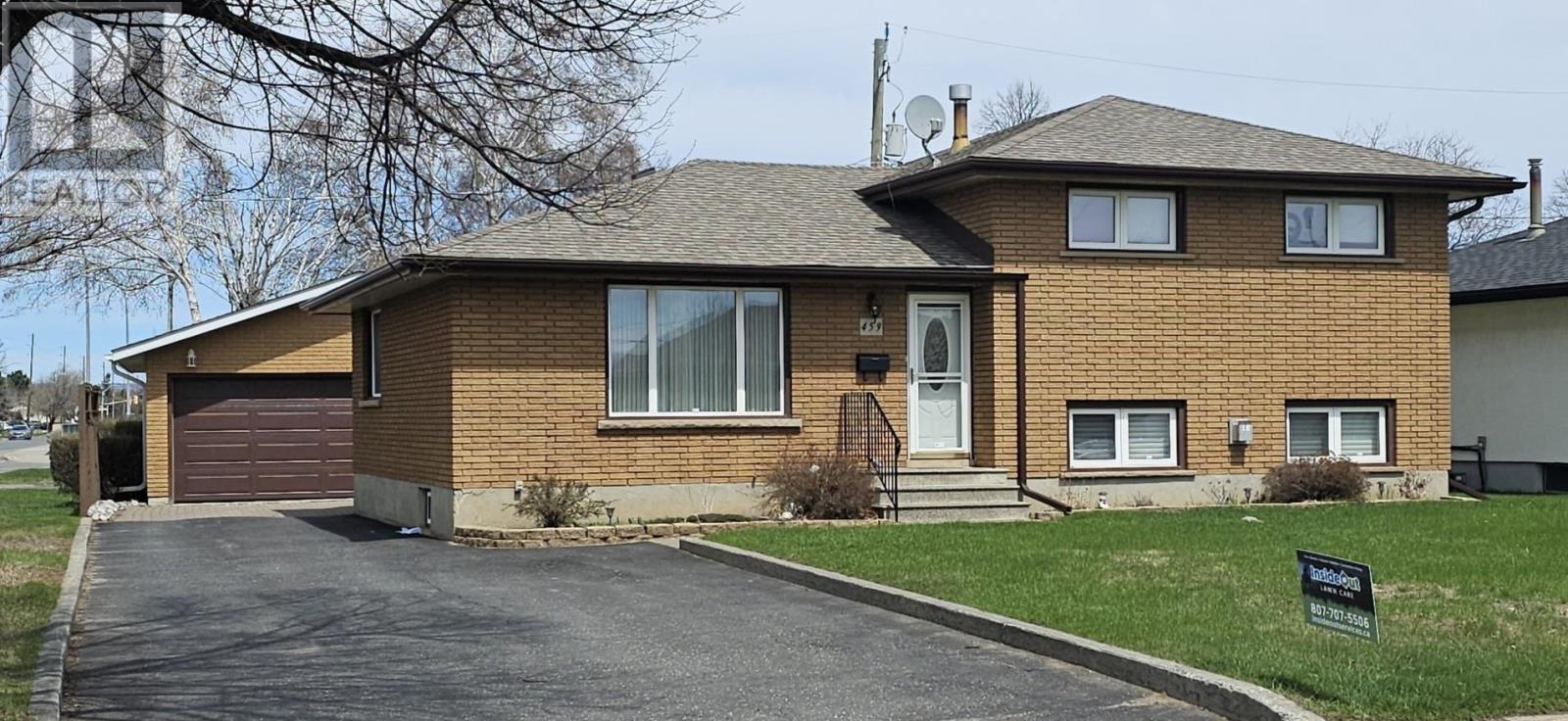 459-frontenac-bay-thunder-bay-ontario-tb2601161