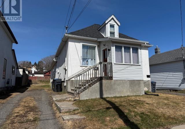 42-ontario-street-thunder-bay-ontario-tb2601183
