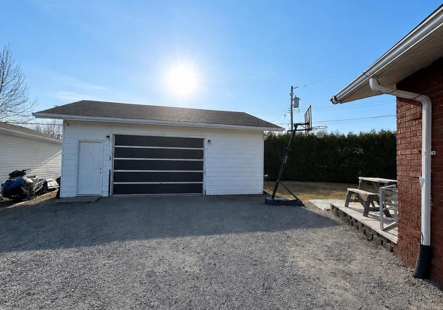 110-court-street-longlac-ontario-tb2601186