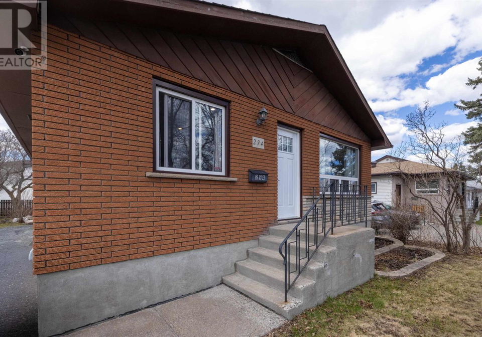 294-algonquin-avenue-s-thunder-bay-ontario-tb2601189