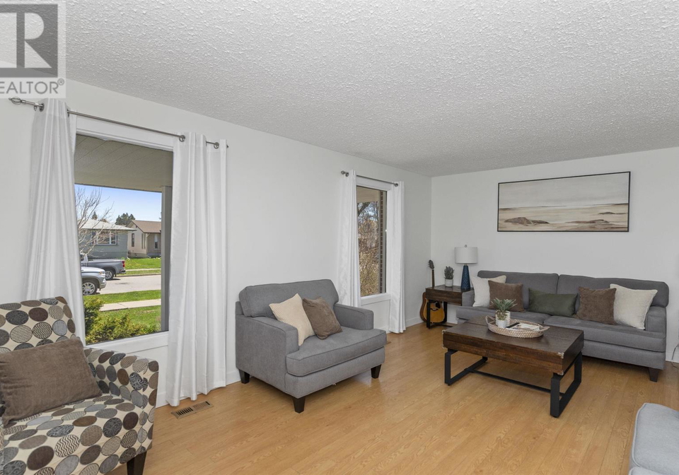 415-chelsea-crescent-thunder-bay-ontario-tb2601219