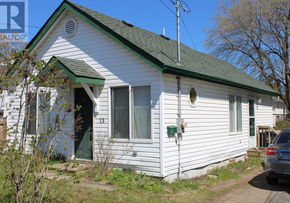 13-kenogami-avenue-n-thunder-bay-ontario-tb2601221