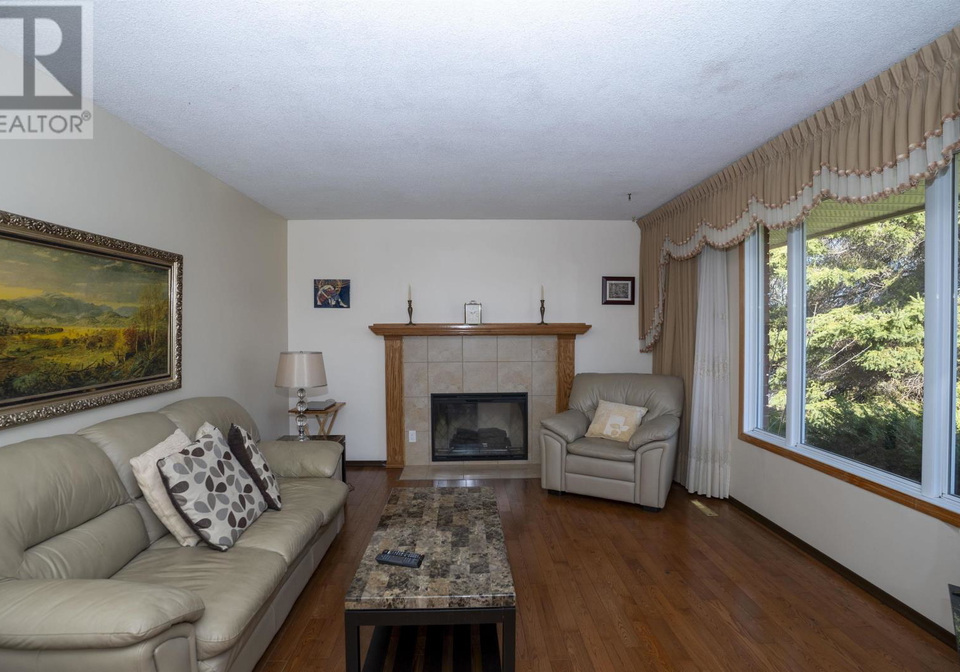 232-kensington-drive-thunder-bay-ontario-tb2601228