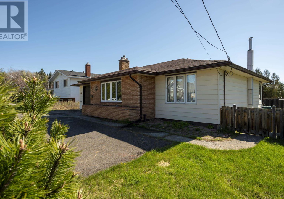 752-leslie-avenue-thunder-bay-ontario-tb2601232
