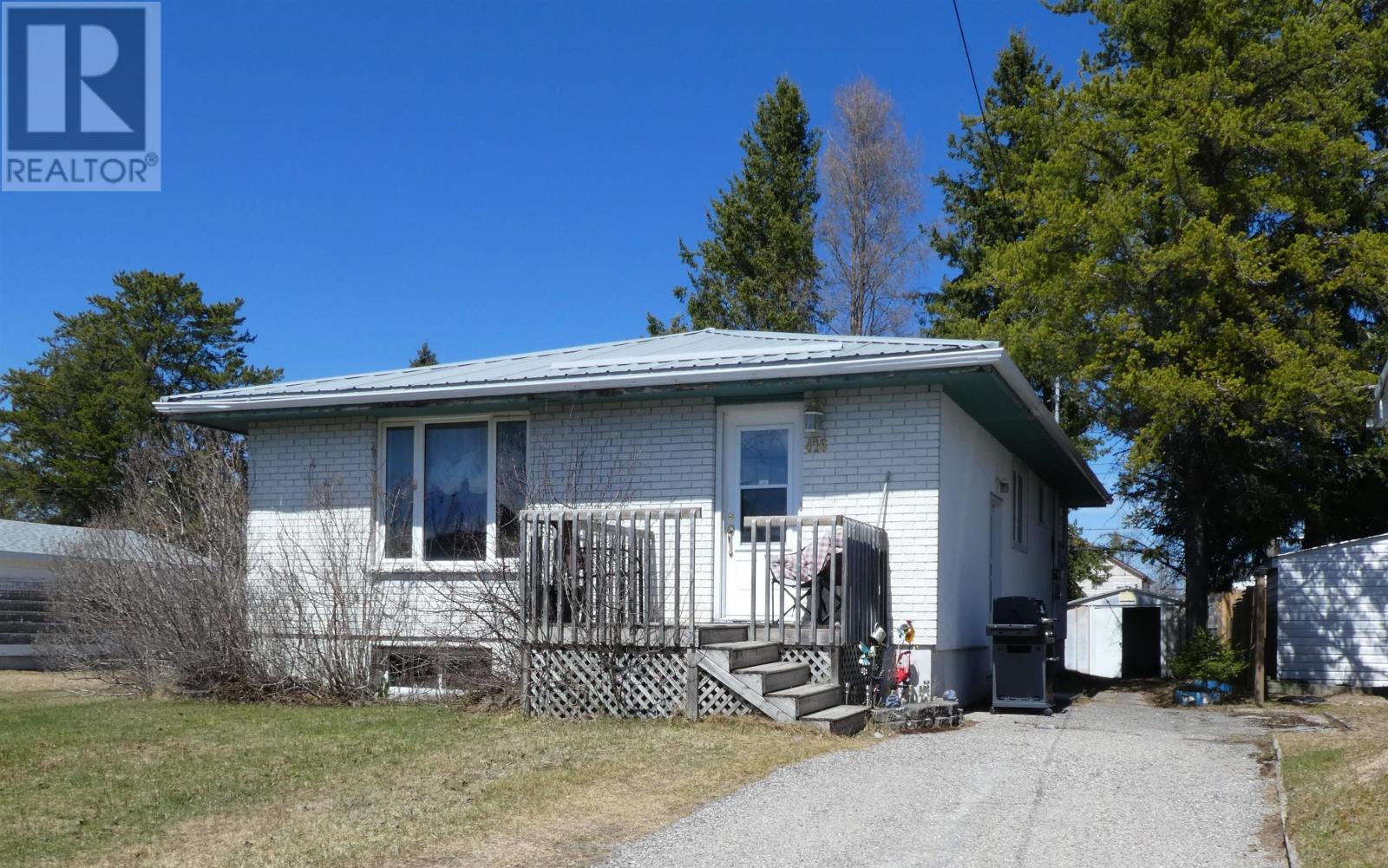 416-fourth-avenue-sw-geraldton-ontario-tb2601274