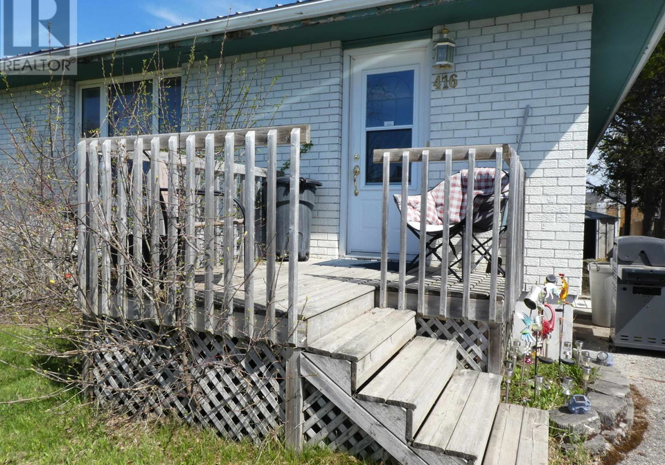 416-fourth-avenue-sw-geraldton-ontario-tb2601274