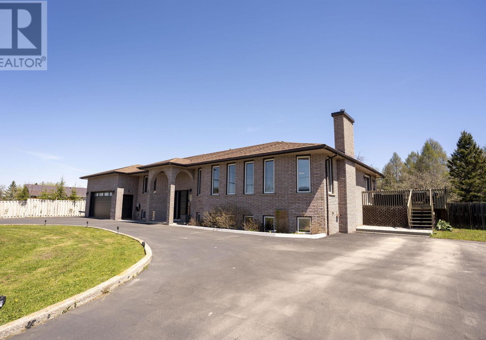 3306-fairview-avenue-thunder-bay-ontario-tb2601275