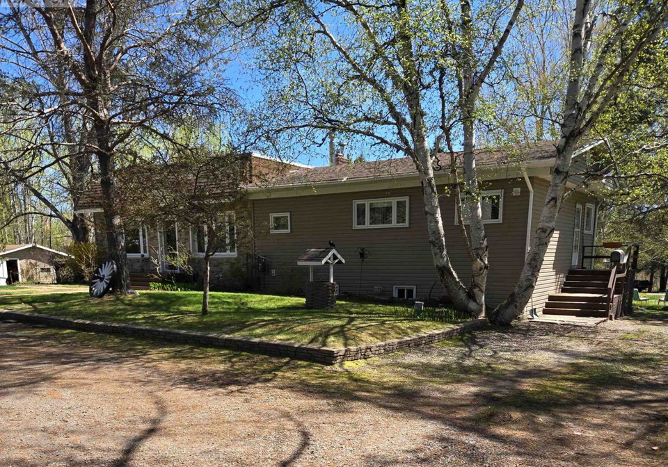 491-lakeshore-drive-thunder-bay-ontario-tb2601279