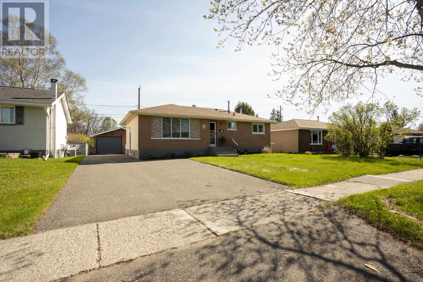 112-ibbetson-street-thunder-bay-ontario-tb2601282