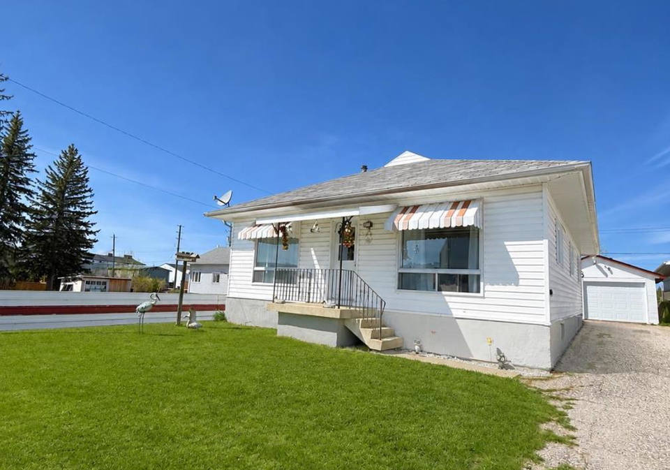 114-nishnabe-miikena-longlac-ontario-tb2601290