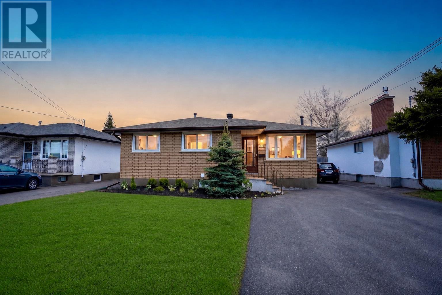 435-dublin-avenue-thunder-bay-ontario-tb2601299