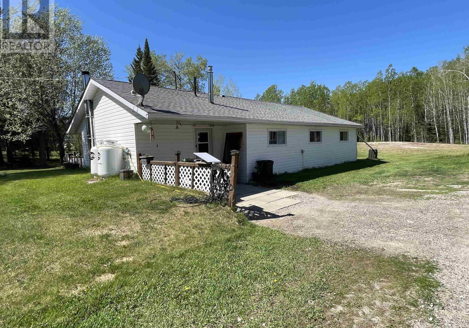 582-henderson-loop-road-dryden-ontario-tb2601302