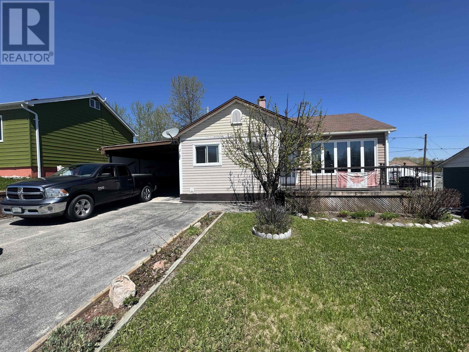 3-falcon-drive-manitouwadge-ontario-tb2601314