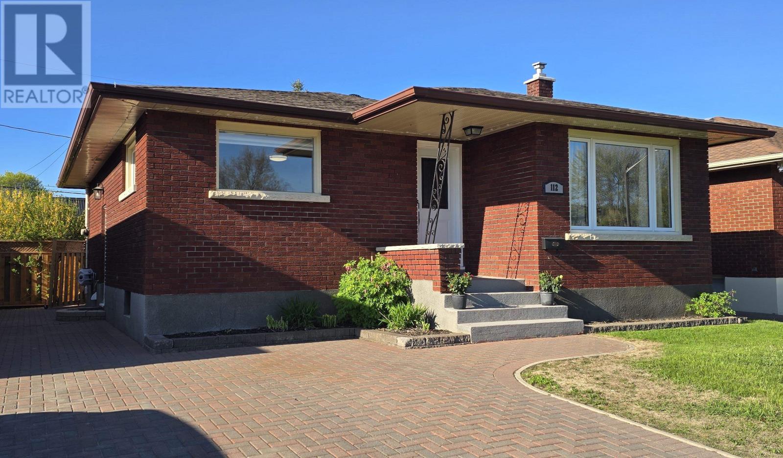 112-walsh-street-west-thunder-bay-ontario-tb2601329
