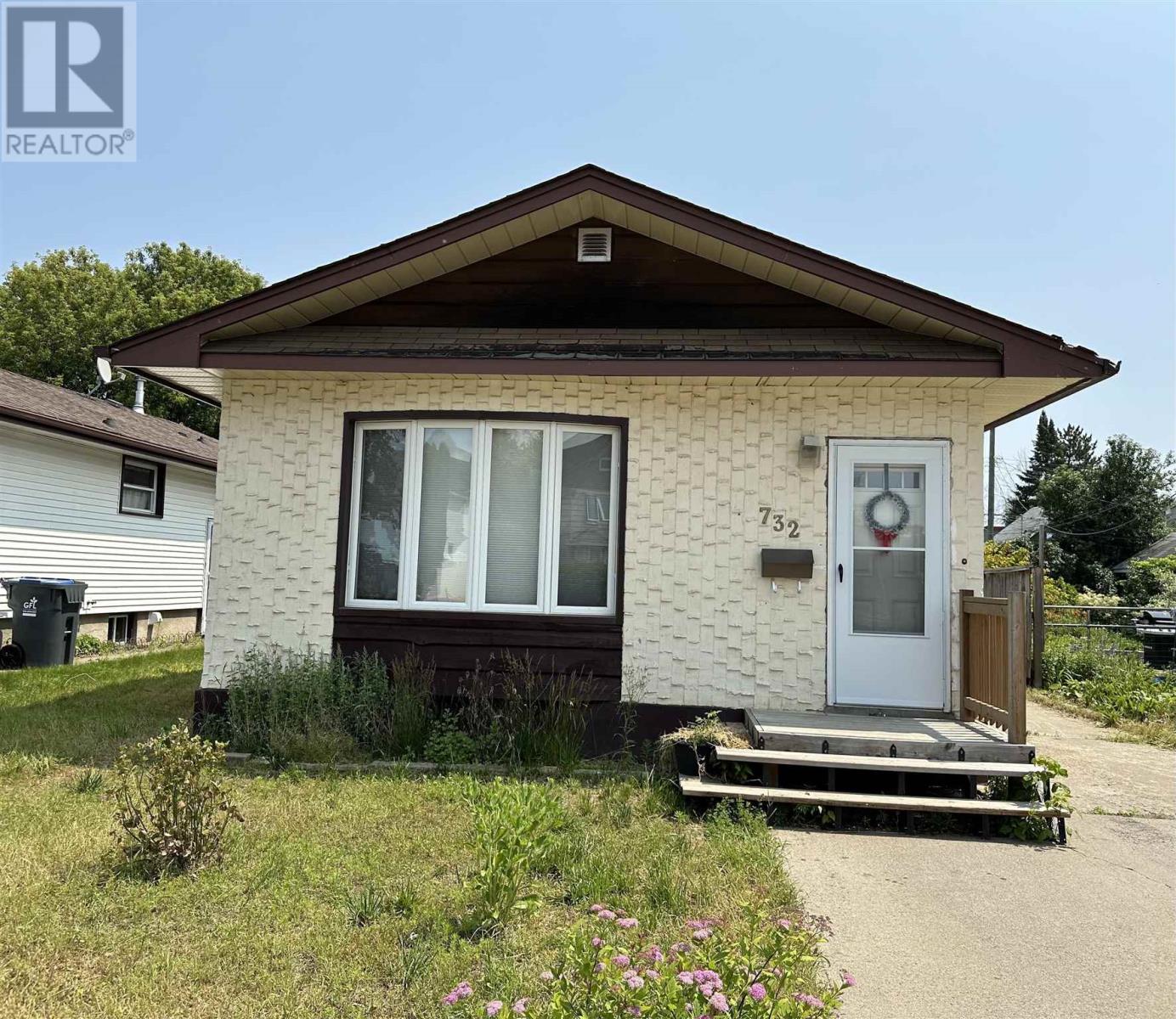 732-marks-street-s-thunder-bay-ontario-tb2601330