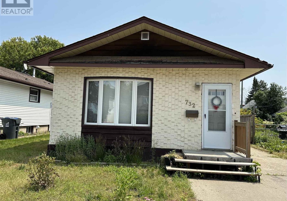 732-marks-street-s-thunder-bay-ontario-tb2601330