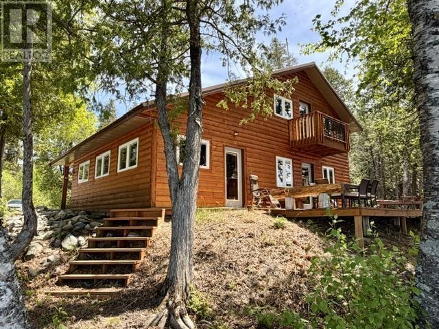 16-maniwaki-ln-lac-des-mille-lacs-ontario-tb2601339