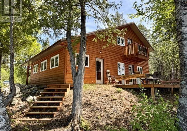 16-maniwaki-ln-lac-des-mille-lacs-ontario-tb2601339
