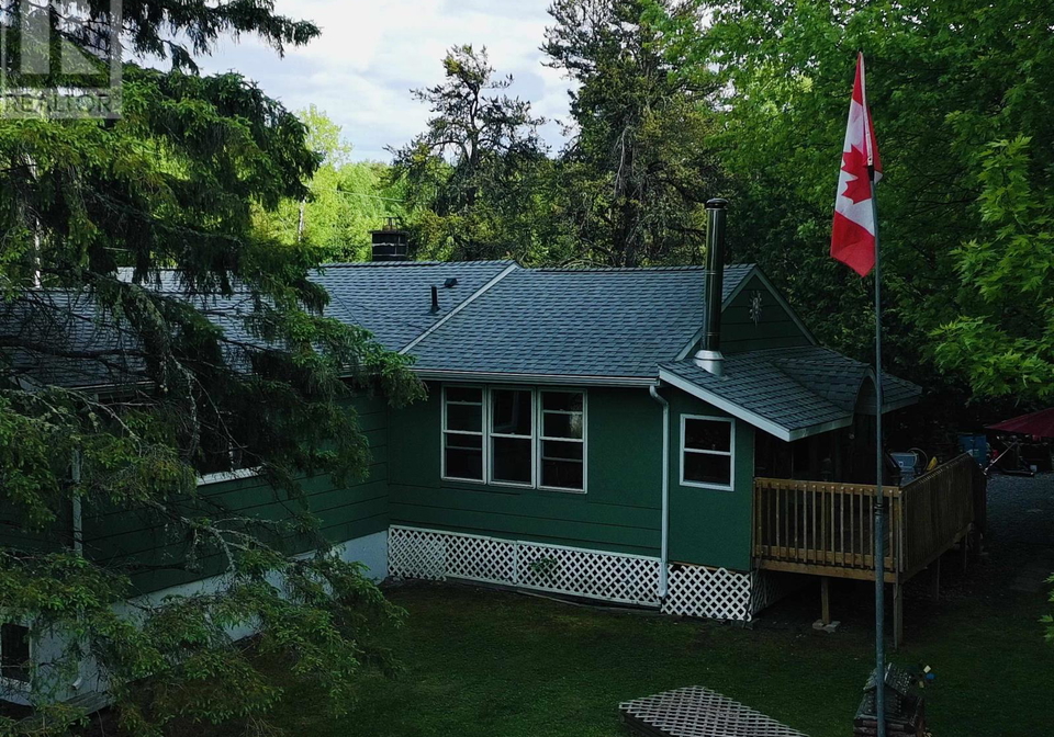 834-594-hwy-eagle-river-ontario-tb2601464
