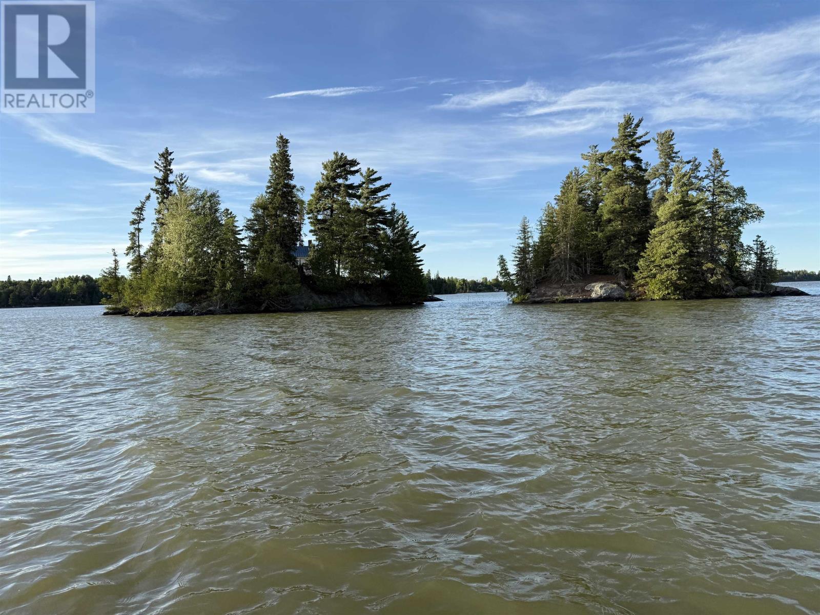 0-larson-bay-is-dryden-ontario-tb2601525