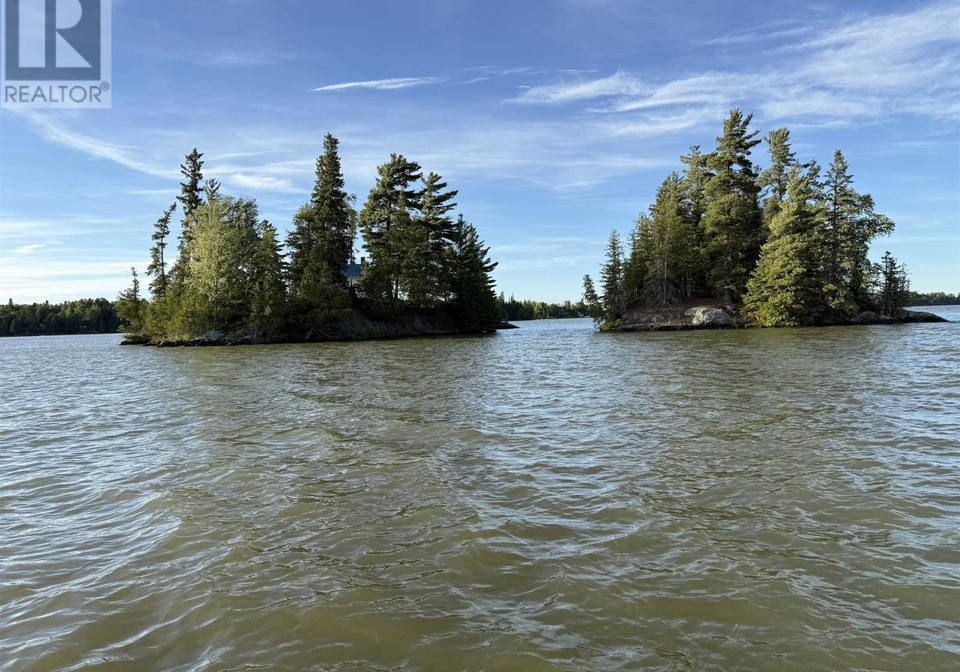 0-larson-bay-is-dryden-ontario-tb2601525