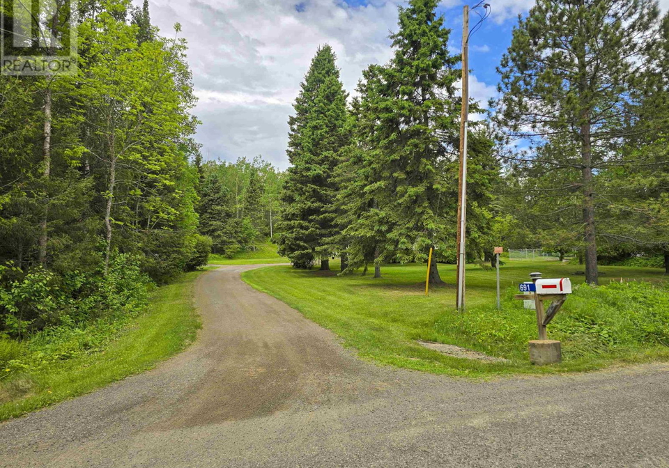 691-nicholetts-road-thunder-bay-ontario-tb2601533