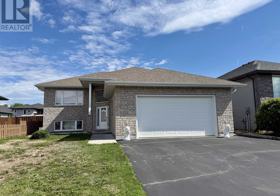 547-fireweed-bay-thunder-bay-ontario-tb2601617