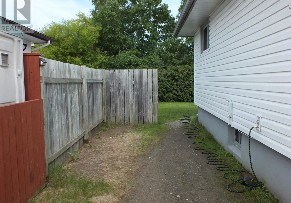 174-shipley-street-thunder-bay-ontario-tb2601686