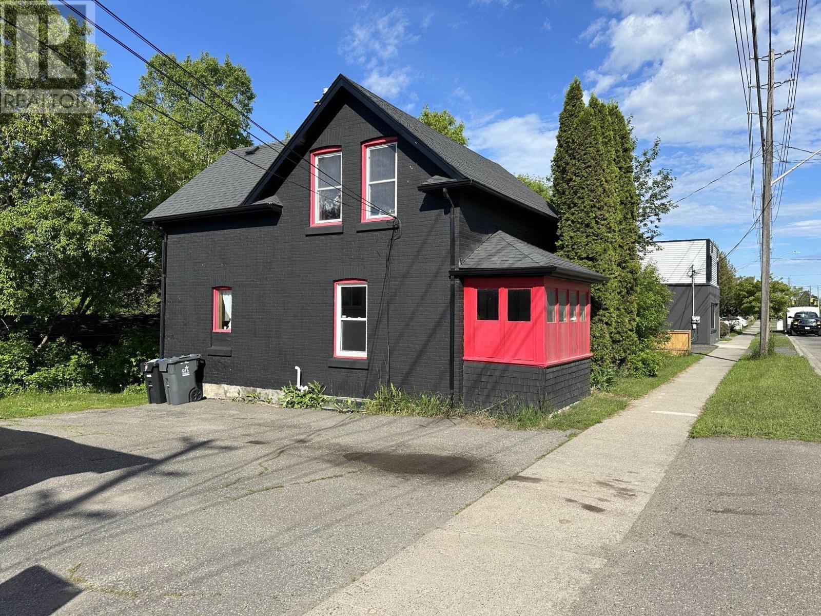 520-van-norman-street-thunder-bay-ontario-tb2601701