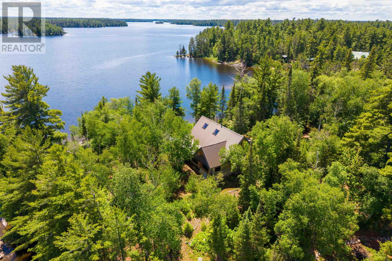 g-1425-ben-island-rainy-lake-is-fort-frances-ontario-tb2601806