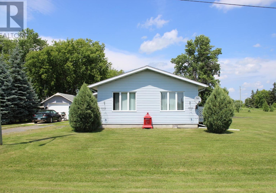 705-707-lorena-street-rainy-river-ontario-tb2601819