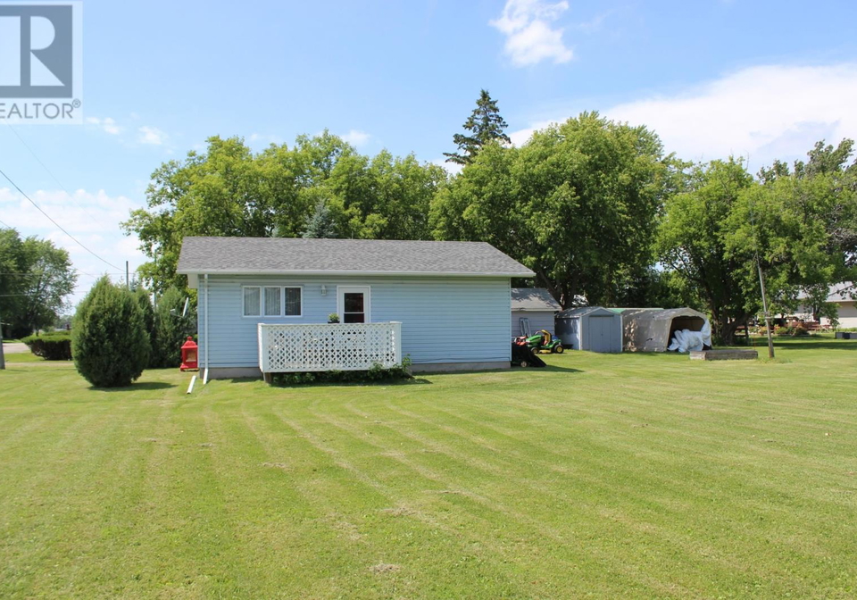 705-707-lorena-street-rainy-river-ontario-tb2601819