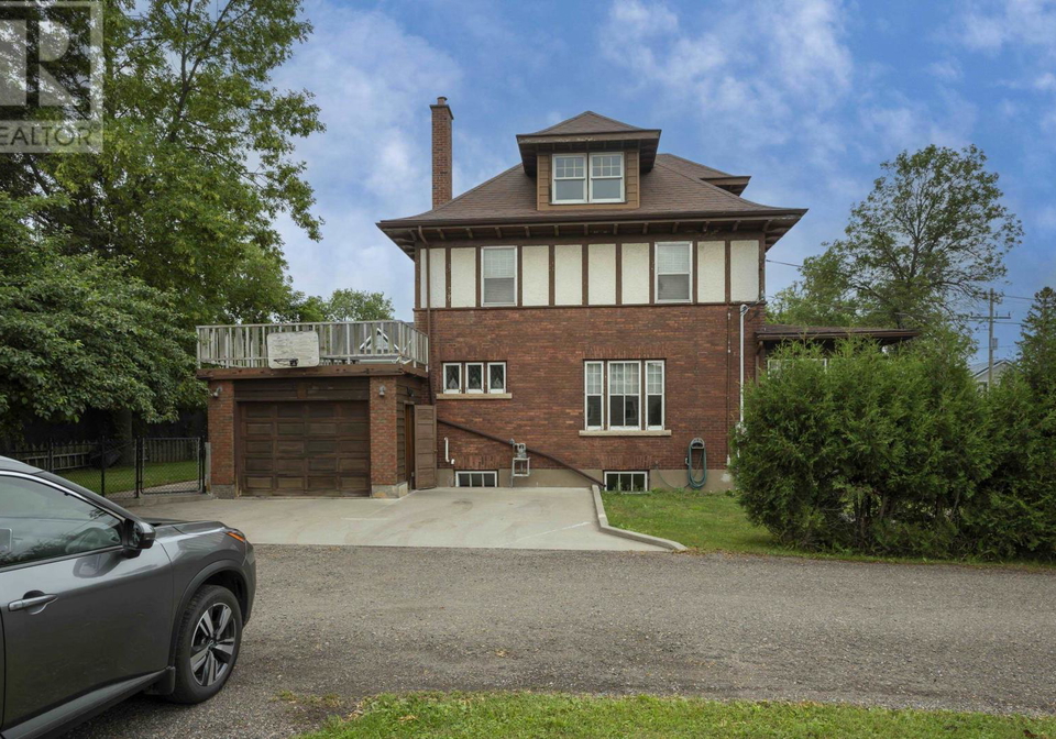 74-prospect-avenue-thunder-bay-ontario-tb2602166