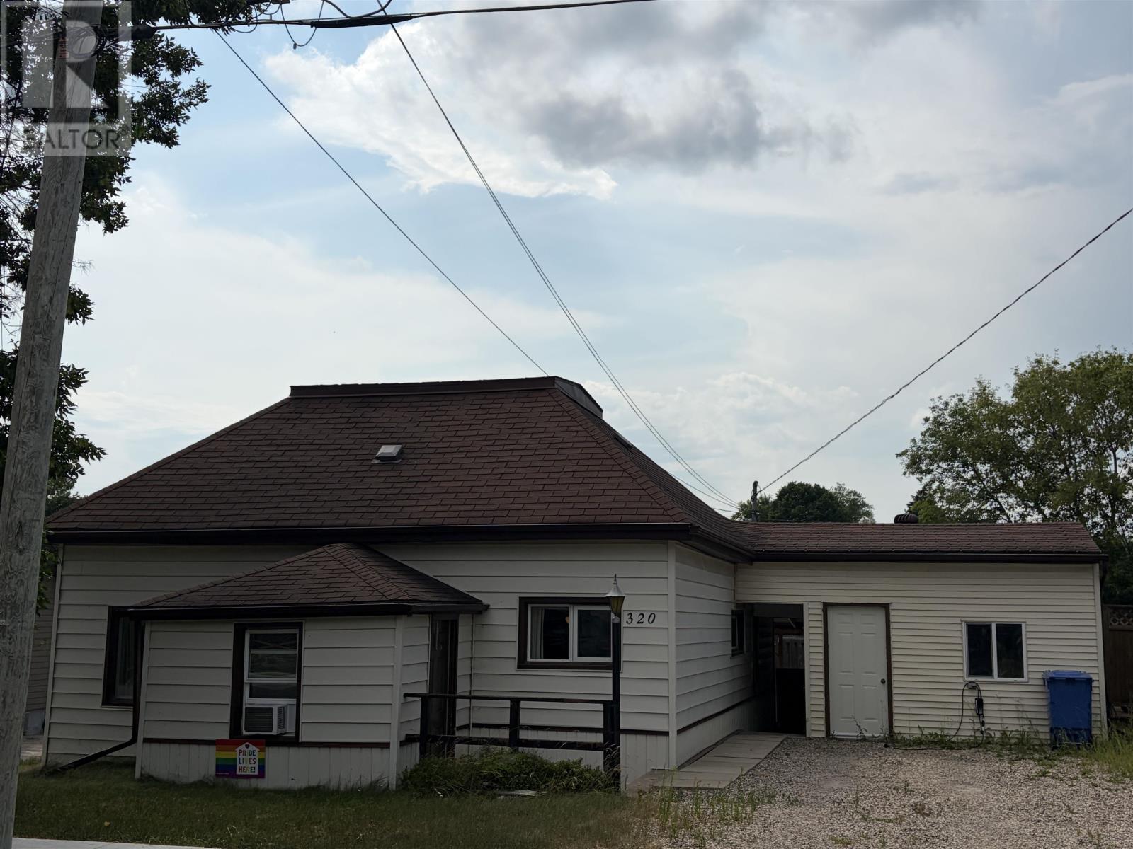 320-tenth-street-keewatin-ontario-tb2602194