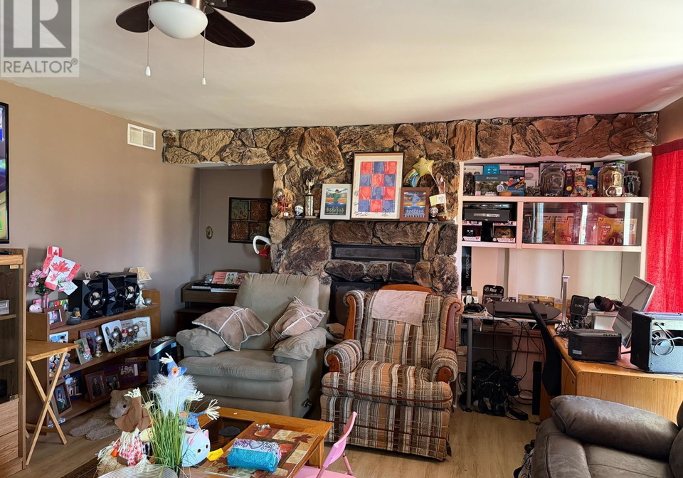 109st-schreiber-ontario-tb2602239