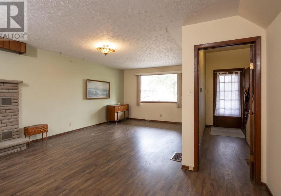 216-francis-street-thunder-bay-ontario-tb2602243