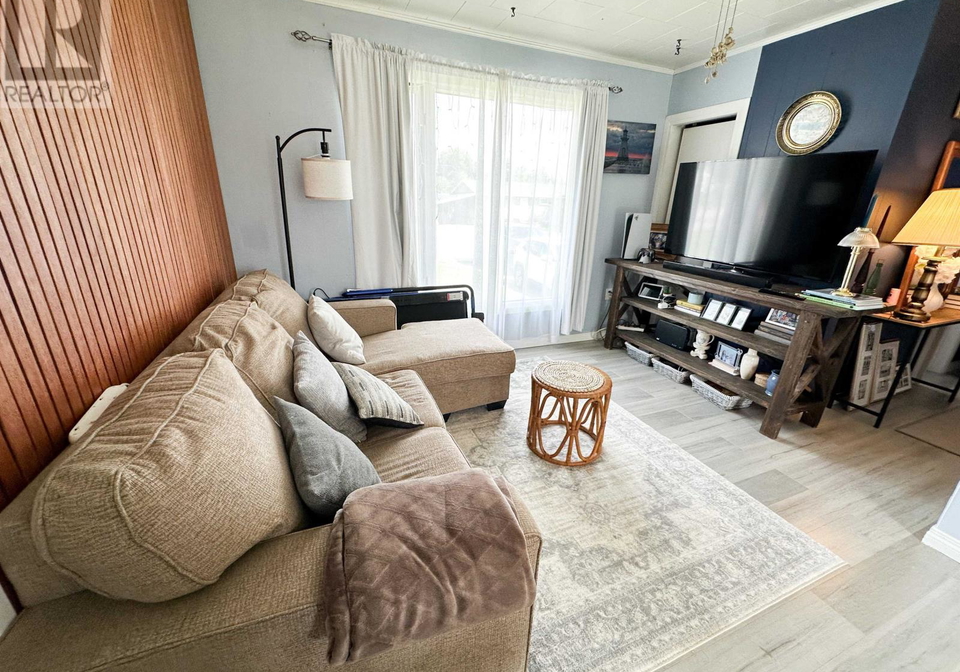 25-sixth-street-balmertown-ontario-tb2602261
