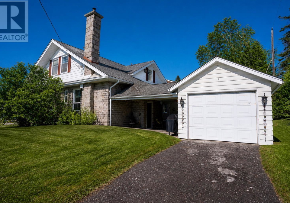 43-summit-avenue-thunder-bay-ontario-tb2602272