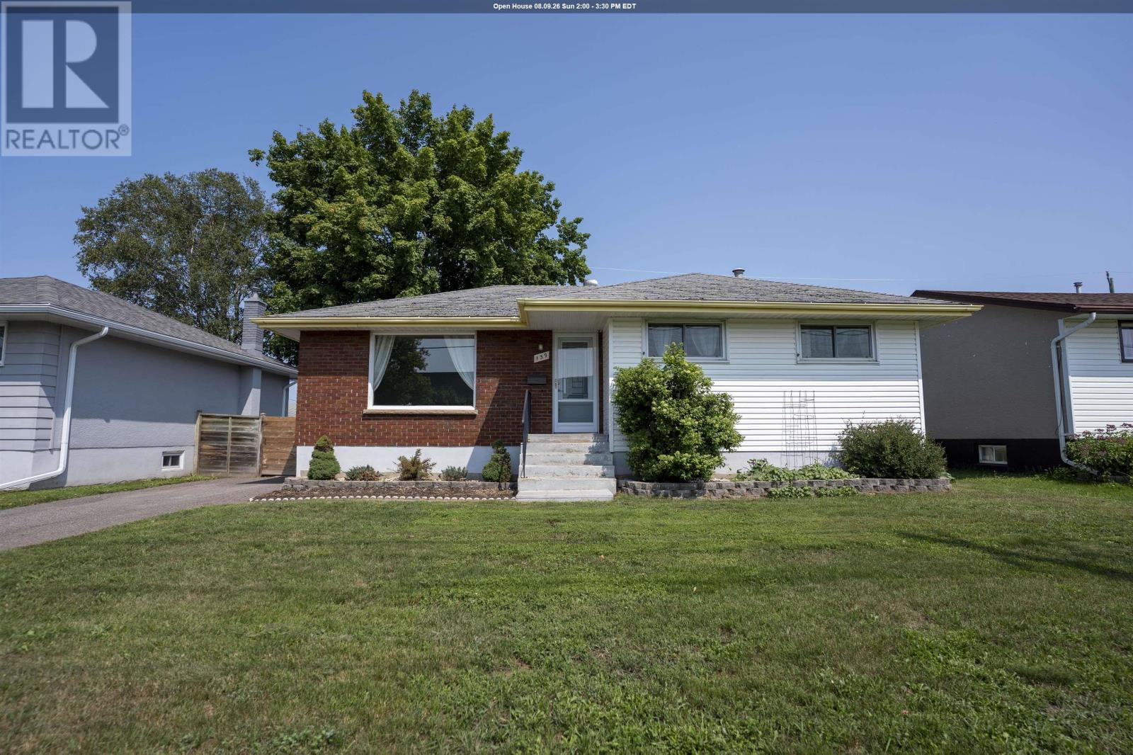 139-churchill-drive-w-thunder-bay-ontario-tb2602277