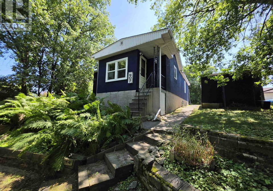 607-first-street-south-kenora-ontario-tb2602291