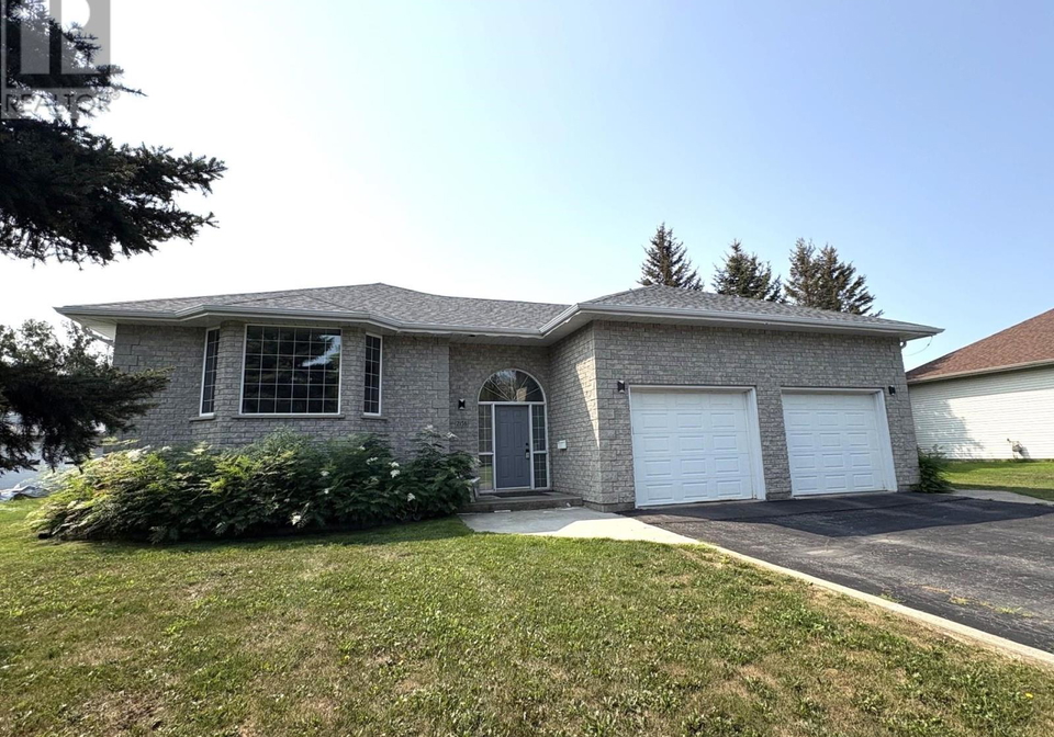 2156-falconcrest-drive-thunder-bay-ontario-tb2602294