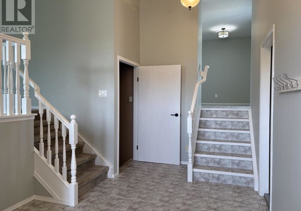 2156-falconcrest-drive-thunder-bay-ontario-tb2602294