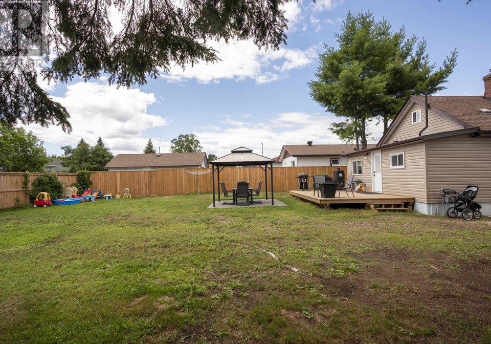 825-newport-avenue-thunder-bay-ontario-tb2602296